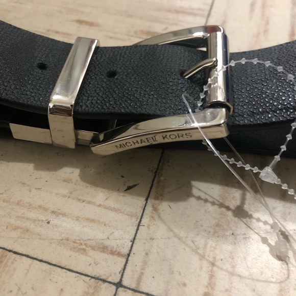 Michael Kors BLACK Logo Belt, US Medium - Picture 3 of 7